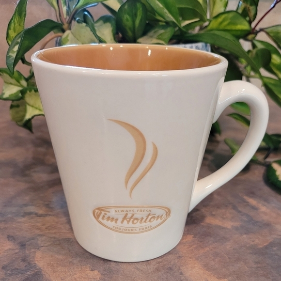 TIM HORTONS Retired 2006 Limited Edition Ceramic Mug "Always Fresh" - Picture 1 of 10